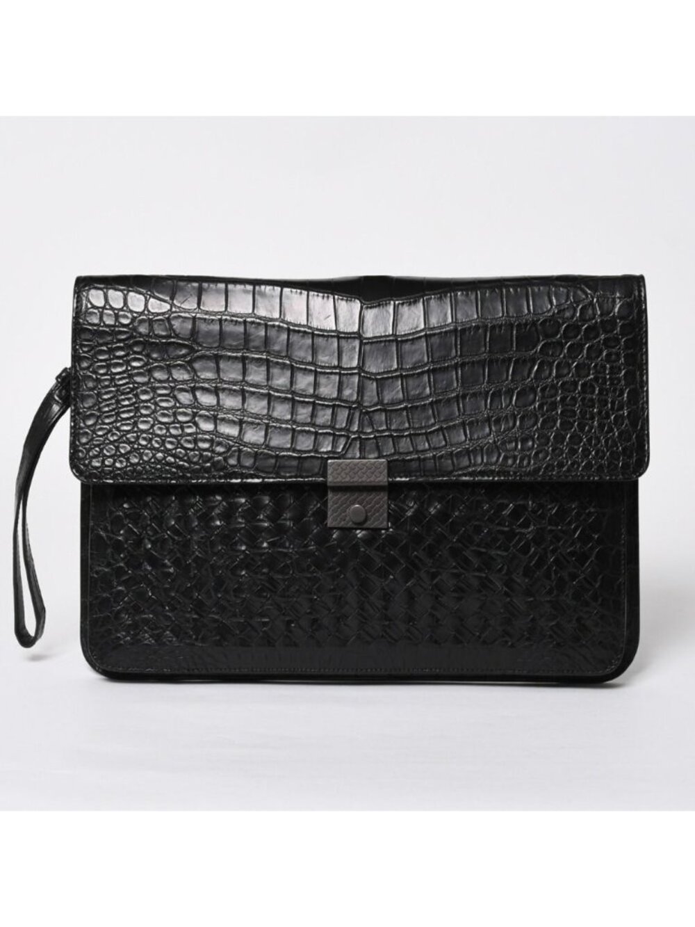 Bottega Veneta Intrecciato Clutch Black Matte Leather